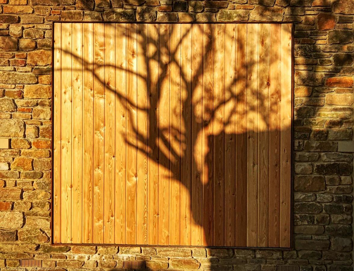 The Chicken Shed At Knowle Top Clitheroe Exteriör bild